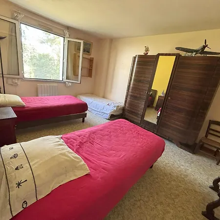 Holiday home Avec Grand Terrain Entoure De Pins Ideal Pour Les Amoureux De La Nature