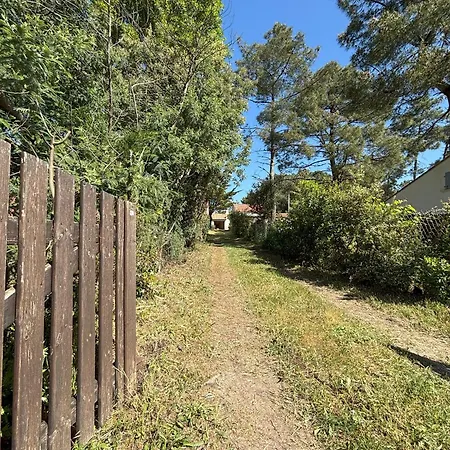 Avec Grand Terrain Entoure De Pins Ideal Pour Les Amoureux De La Nature Holiday home La Tranche-sur-Mer